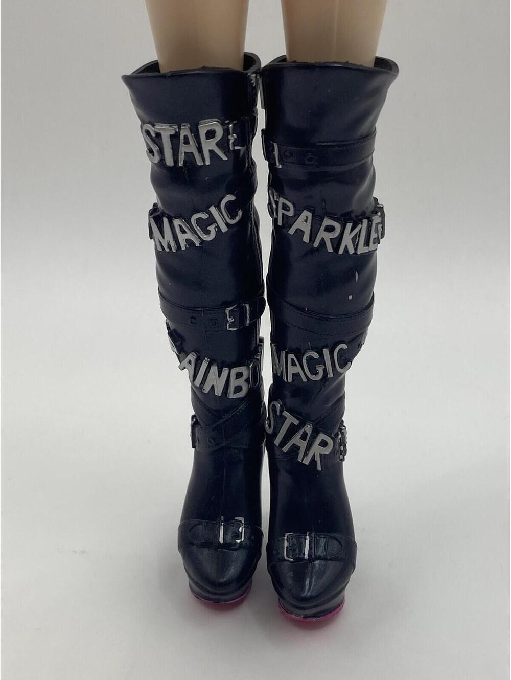 2020  Rainbow High Amaya Raine Boots B9